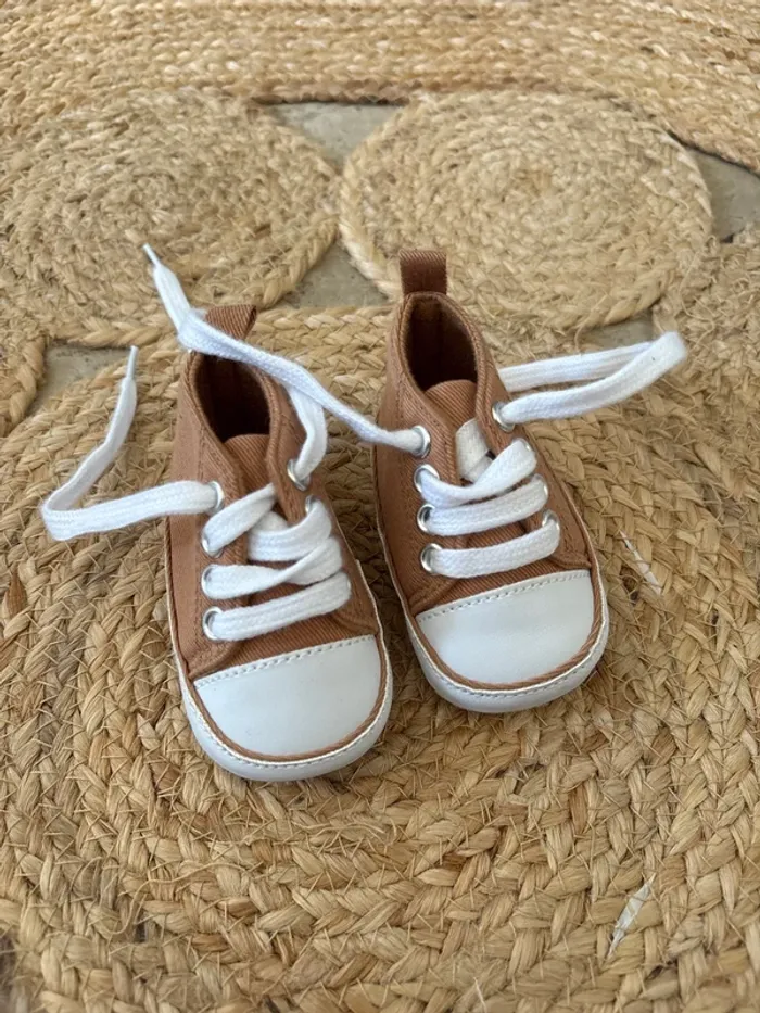Chaussures bébé 0/3 mois