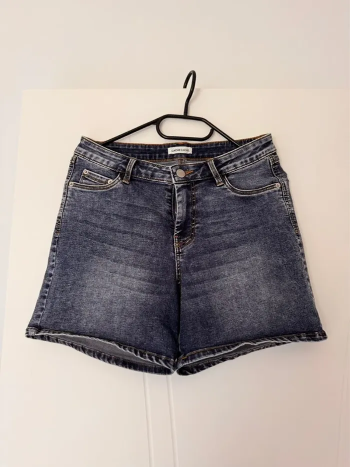 Short en jean bleu brut- taille 40