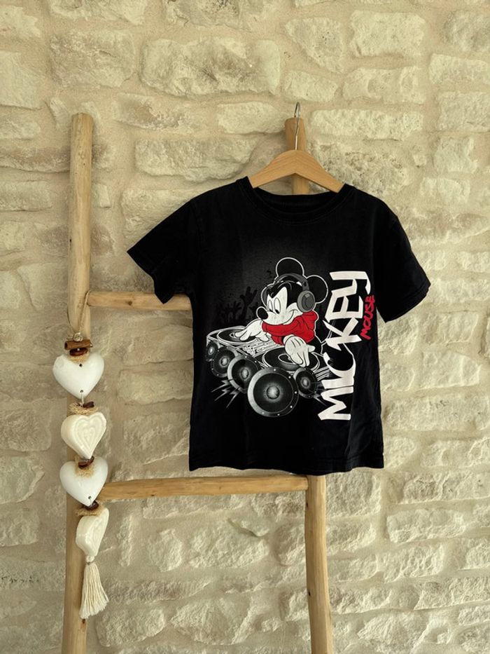 Tee shirt Mickey Dj 8 ans - 3 € - photo numéro 2