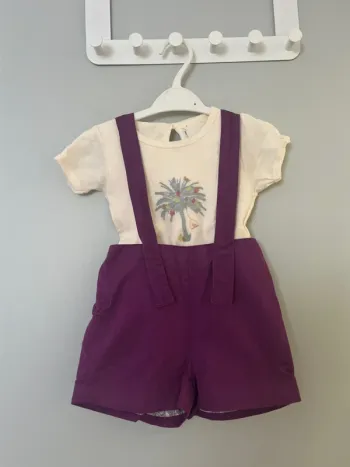 Ensemble salopette short et tee shirt manches courtes taille 3 ans