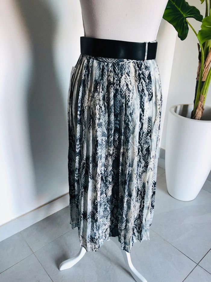 Jupe Zara neuve taille S - photo numéro 6