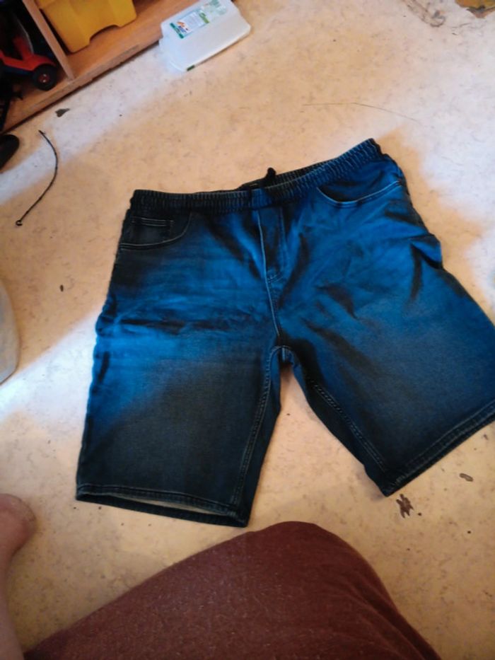 Short en jean t. 48 kiabi pas de vinted go  taille élastique