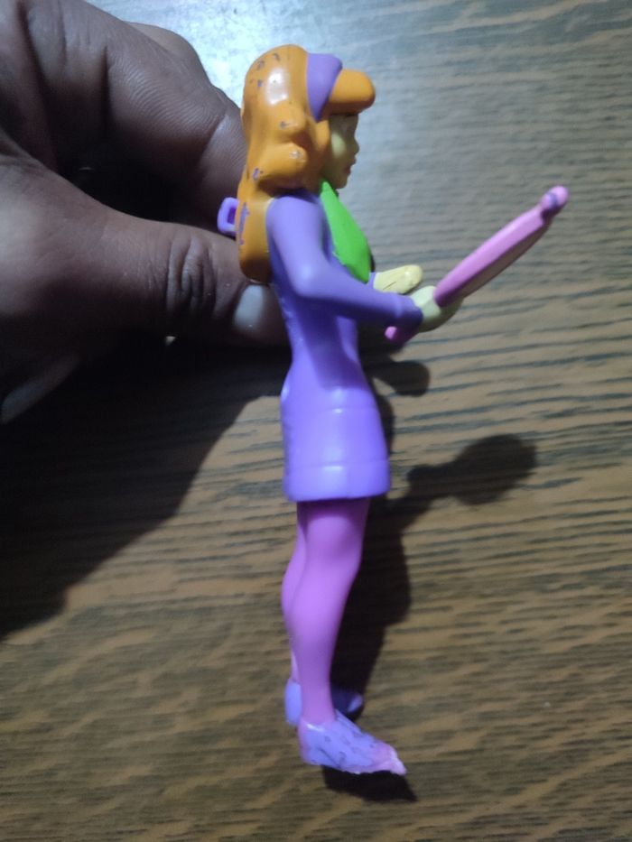 Figurine Daphné dans scooby-doo - photo numéro 4