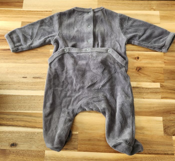Pyjama 1 mois - photo numéro 2