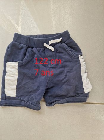 1 short 7 ans 122 cm bleu  marque luckykid