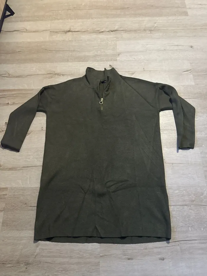Robe kaki
