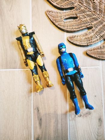 🙅 Power rangers beast morphers lot de grandes figurines 30 cm rangers bleu et gold/doré