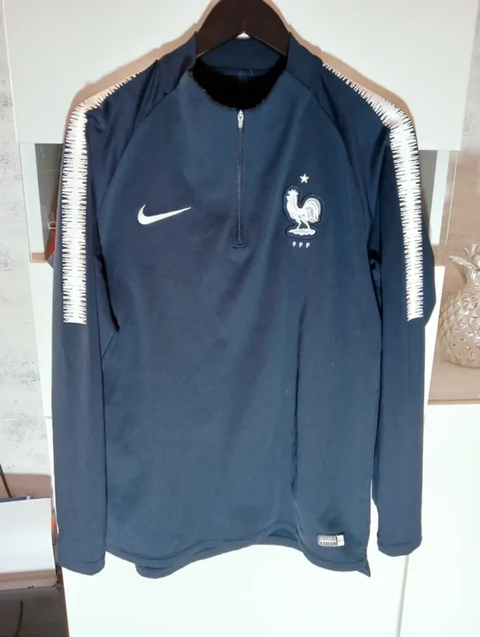 Haut survêtement Nike taille L