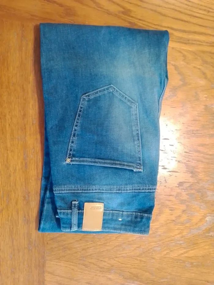 Jeans - photo numéro 3