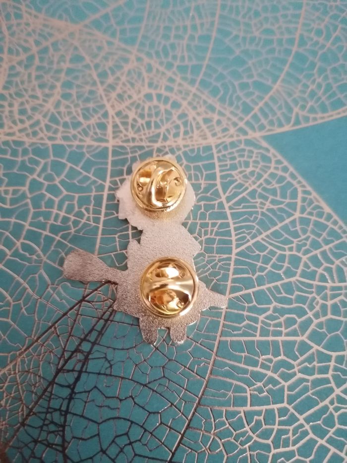 Pin's kiki la petite sorcière - photo numéro 2