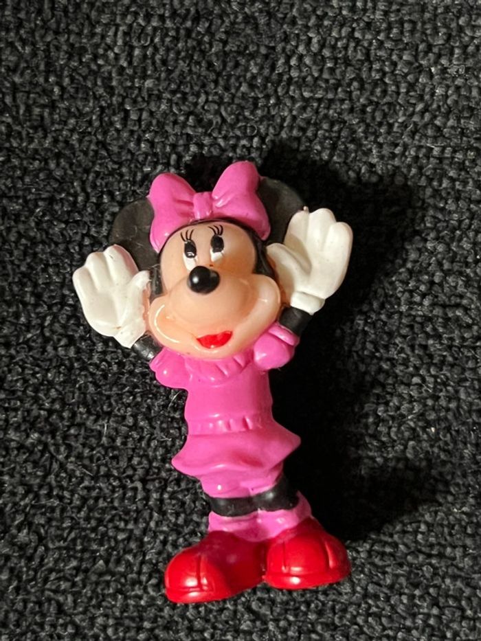 Minnie figurine