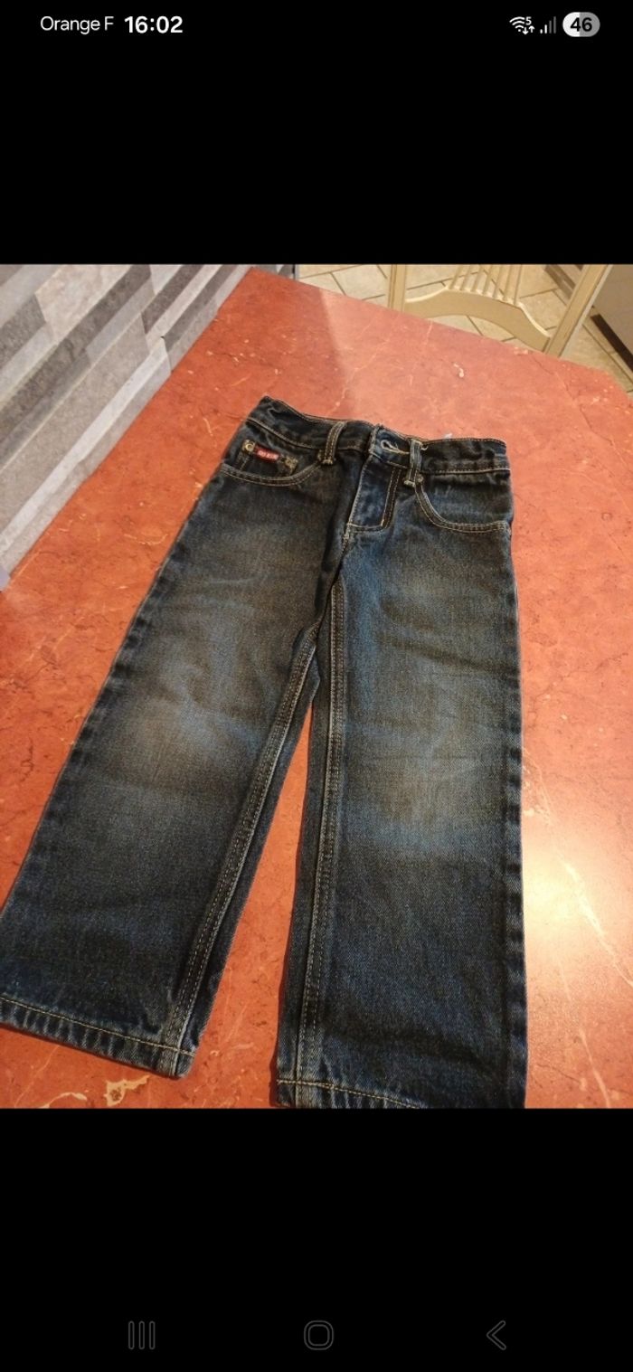 Jean garçon taille 4 ans