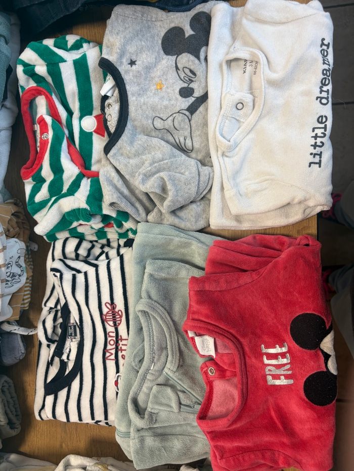 Lot pyjama 3 mois - photo numéro 2