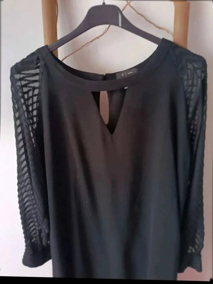 Robe  noire manches transparentes - photo numéro 2
