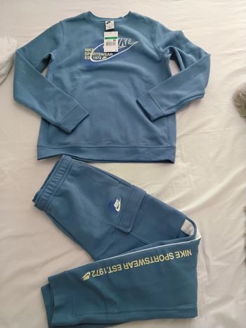 Ensemble nike