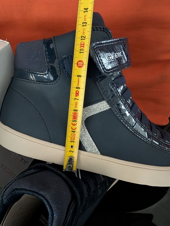 Chaussures montantes fille.  Taille 37. Neuf. Geox - photo numéro 9