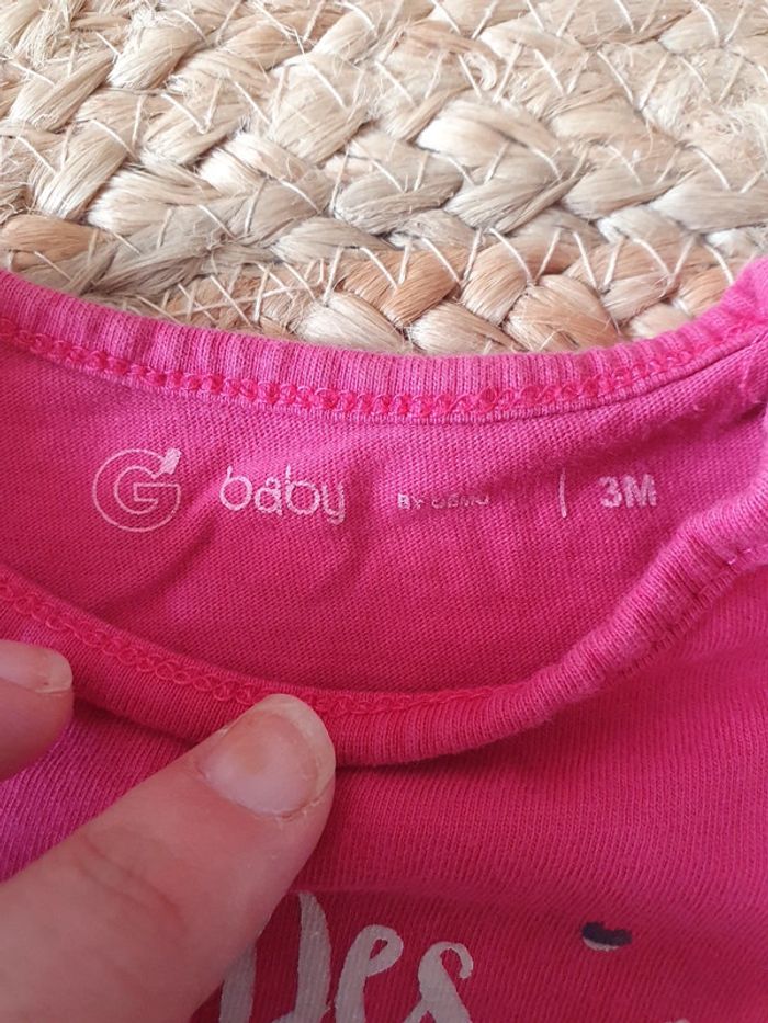 T-Shirt manche longue bébé fille 3 mois - photo numéro 2