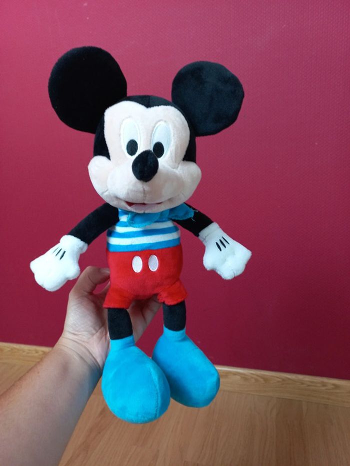 Gros lot de peluches Mickey - photo numéro 8