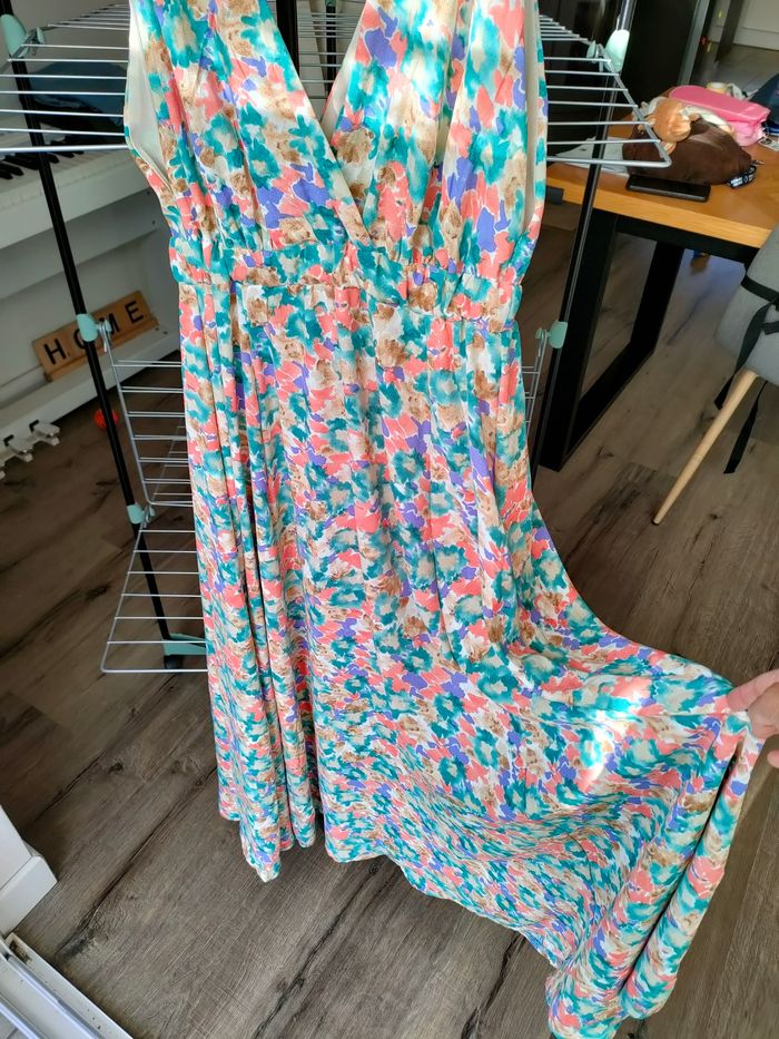 Robe fleurie pastel - photo numéro 4