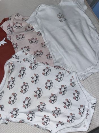 Lot de 5 bodies Disney Marie – 6/9 mois