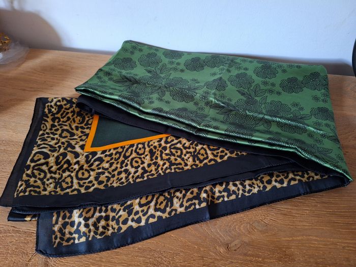 Écharpe neuve - photo numéro 4