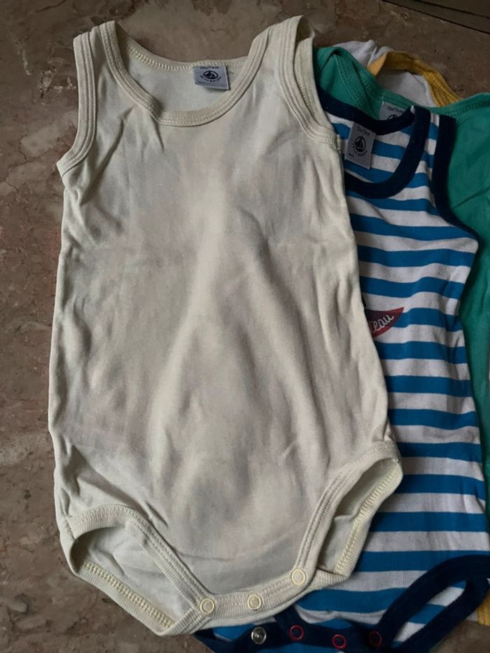 Lot 4 bodies 12mois mixte petit bateau - photo numéro 6