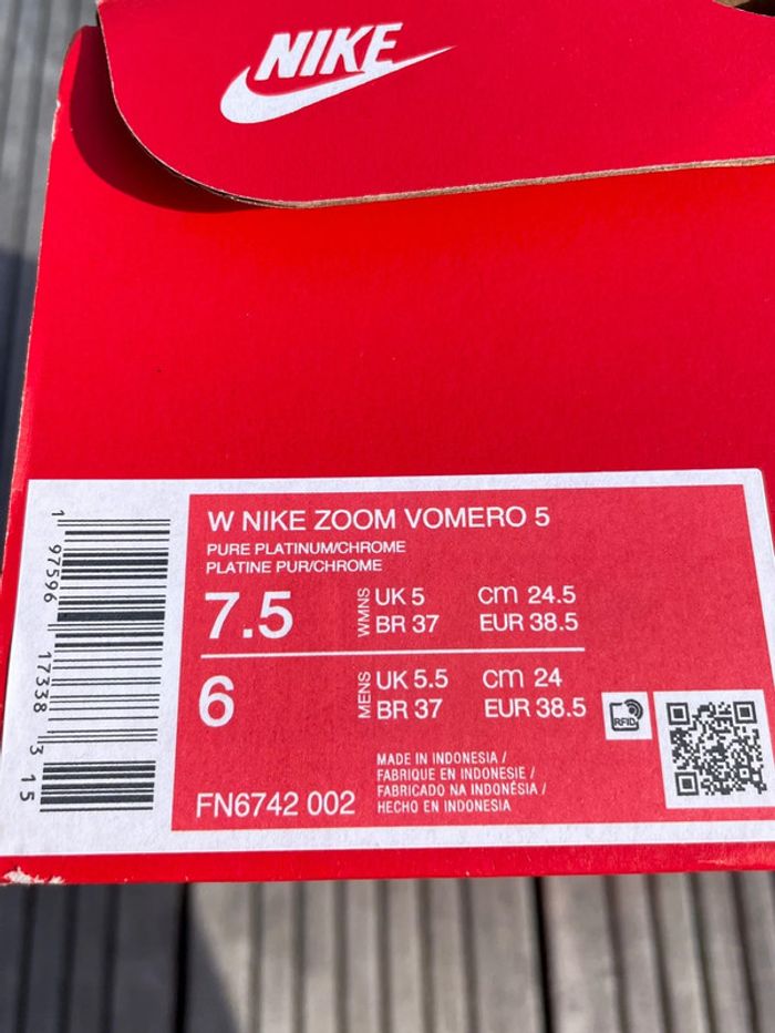 Nike Vomero 5 argenté / gris - photo numéro 16