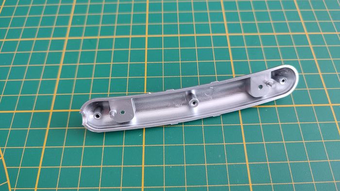 Silencieux d'échappement 1 37A n°37 pièce détachée Porsche 911 Carrera RS 2.7 1/8 1/8ème Altaya #B37 - photo numéro 2