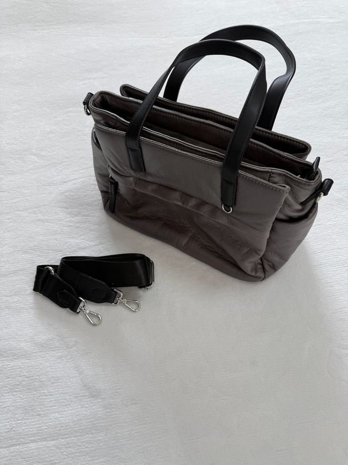 Sac à main Carpisa gris avec bandoulière – Très bon état