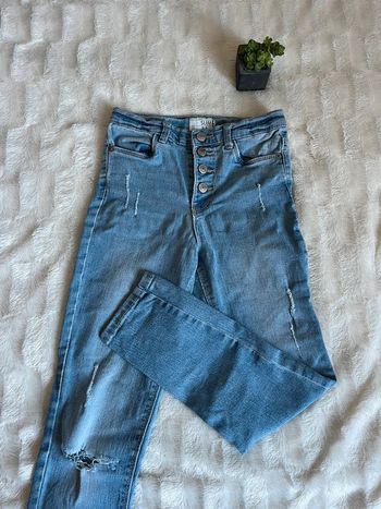 Jean slim troué kiabi 8 ans