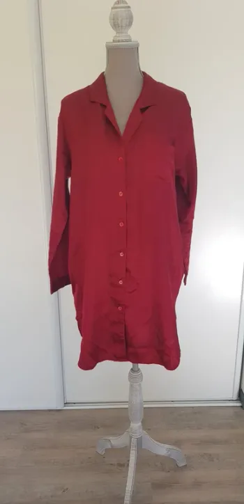 Nuisette / chemise de nuit / pyjama