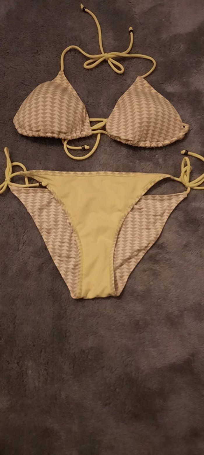 Maillot de bain jaune et gris Kiabi - photo numéro 2