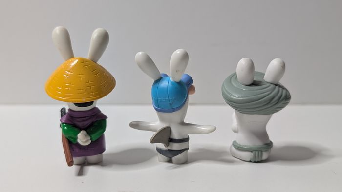 [Ubisoft] Lot de 3 mini figurines lapins crétin - photo numéro 2