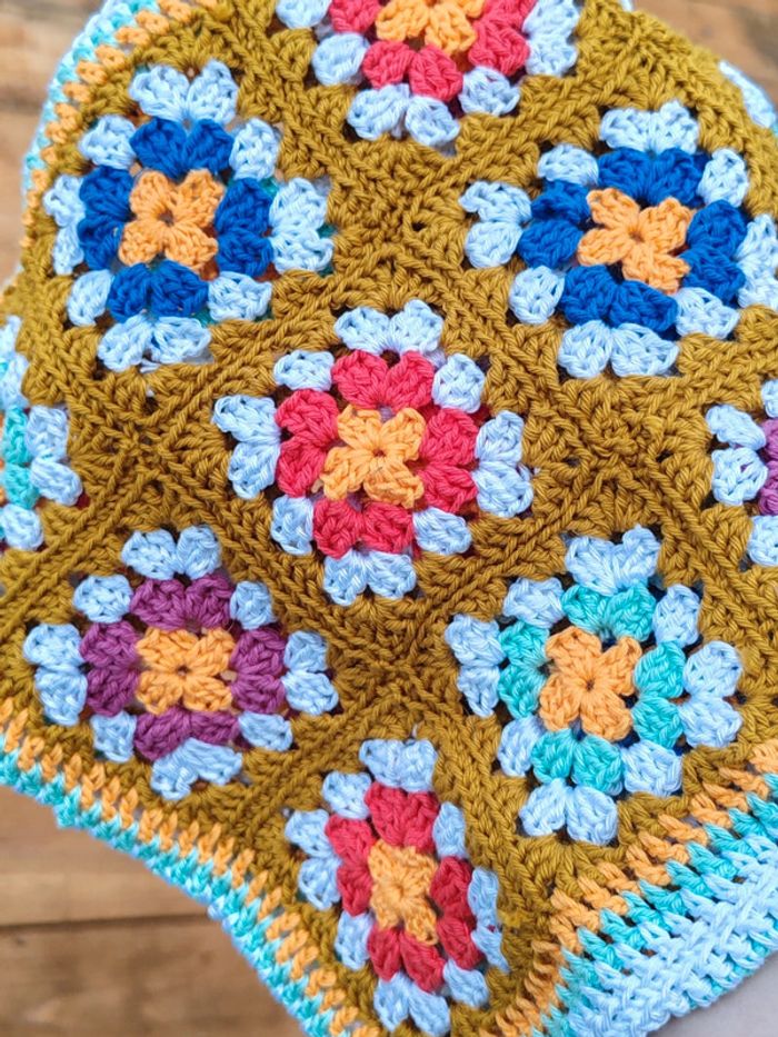 Sac besace - en crochet granny square - photo numéro 8