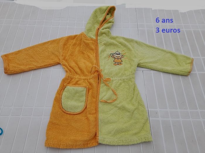 Lot de vêtements 6 ans garçon - photo numéro 7