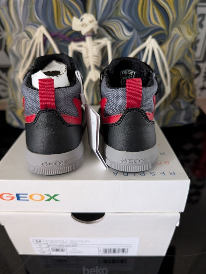 Baskets garçon. Taille 24. Neuf. Geox - photo numéro 9