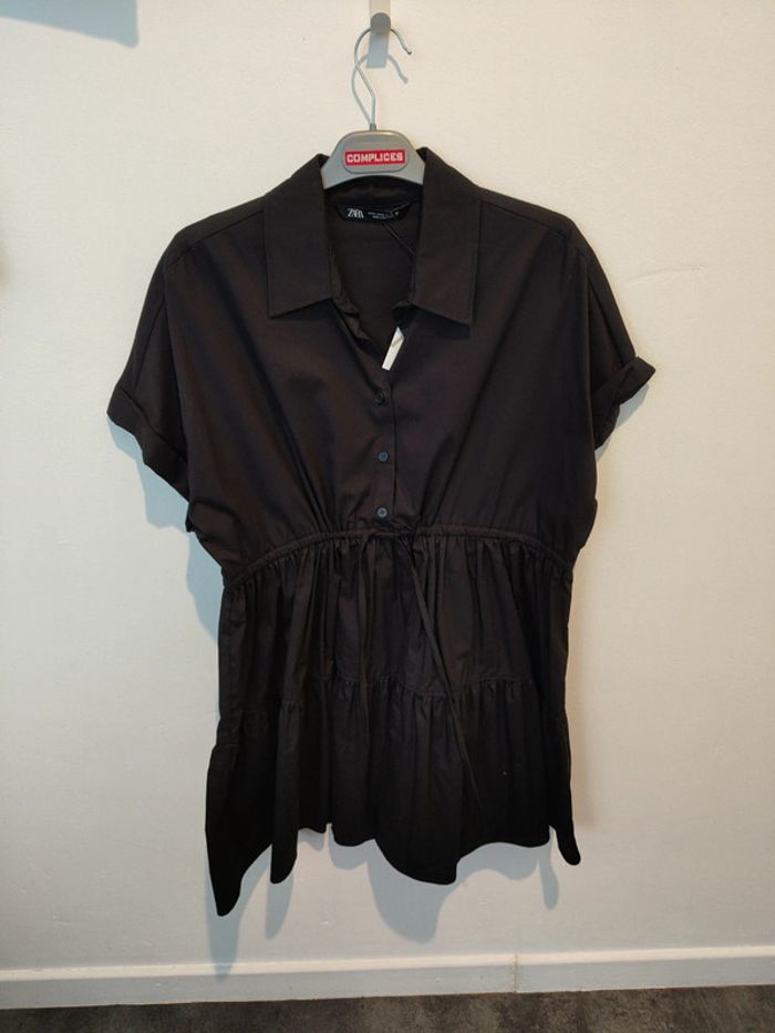 Robe noire Zara taille M 2571 210 800