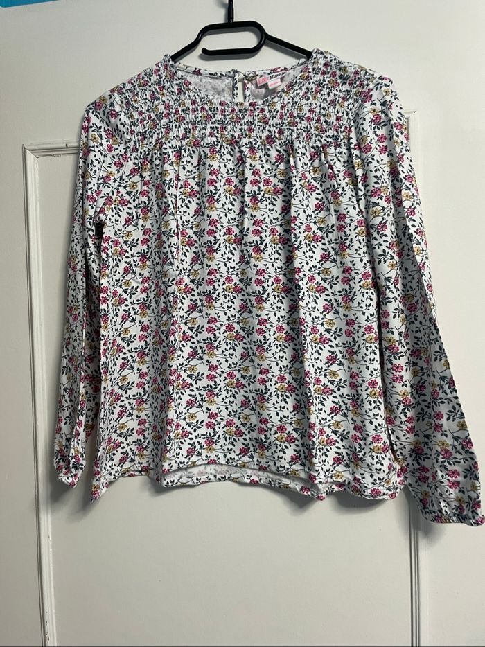 TEE shirt