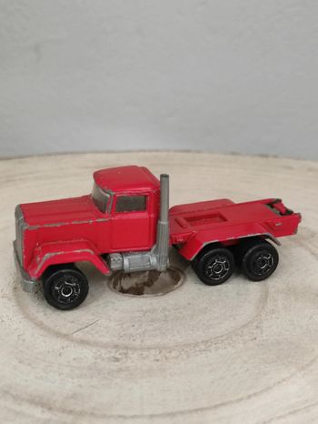 Majorette camion rouge n°297 échelle 1/100