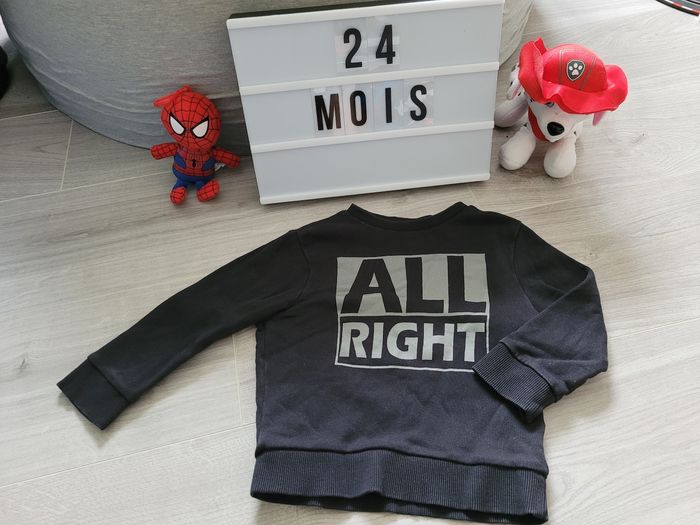 Pull 24 mois