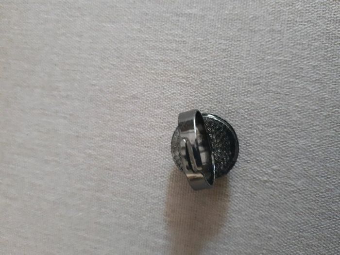 Bague ronde noir - photo numéro 5