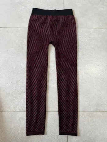 Legging rouge et noir, très bon état, taille XS