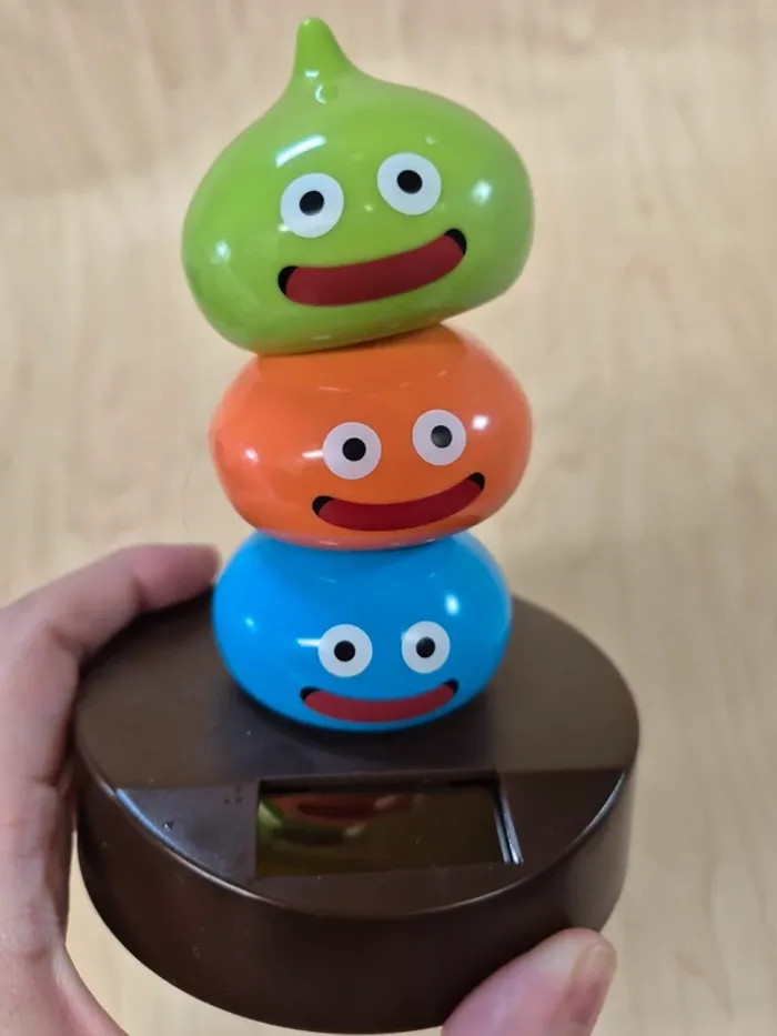 Figurine solaire Dragon Quest Tower Slime - photo numéro 2