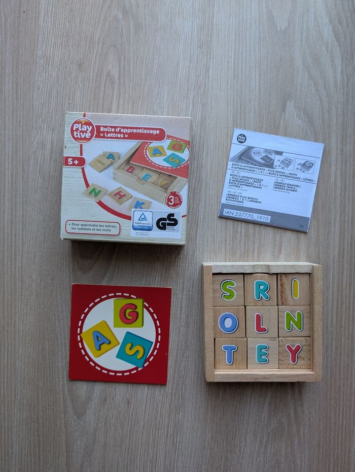 Boîte avec lettres en bois - photo numéro 8