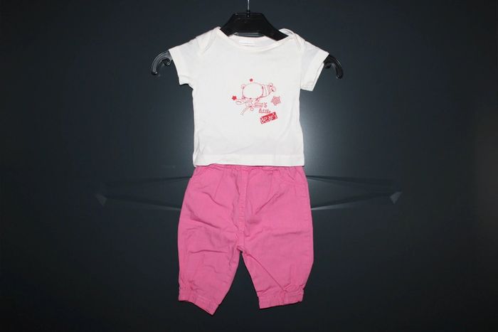 Ensemble léger t-shirt manches courtes + pantalon taille 1 mois 50-54 cm - photo numéro 2