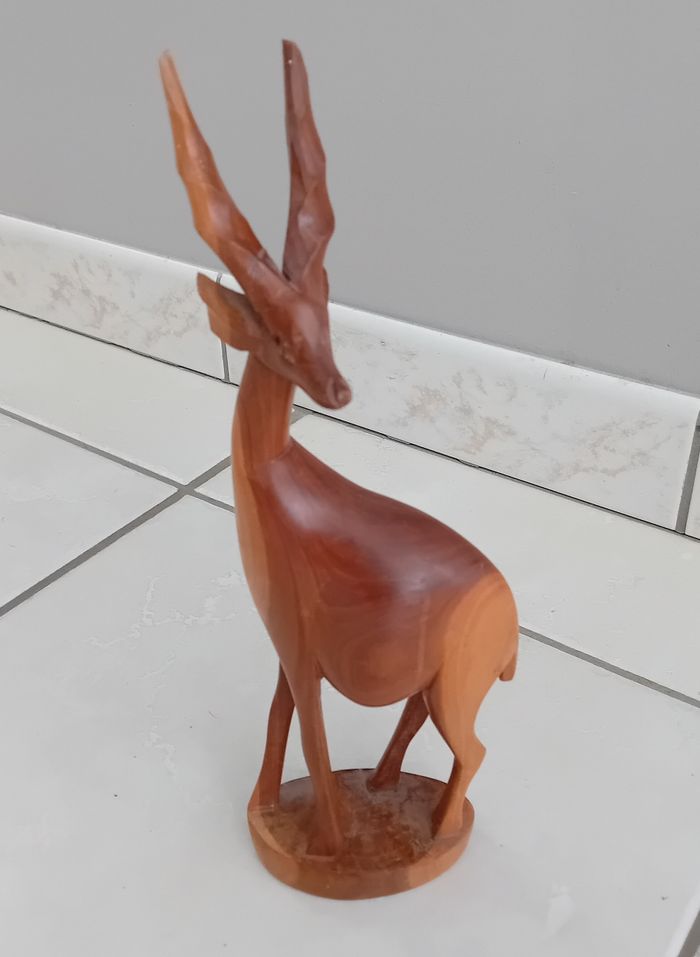 Gazelle en bois - photo numéro 3