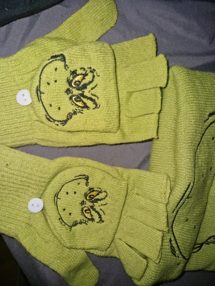 Bonnet et gants grinch - photo numéro 3