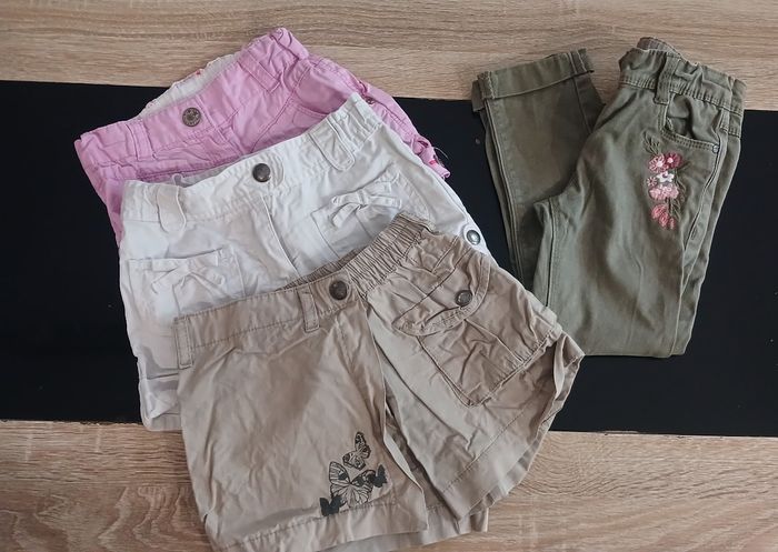 Lot 3 shorts + 1 jean fille 3 ans - photo numéro 2