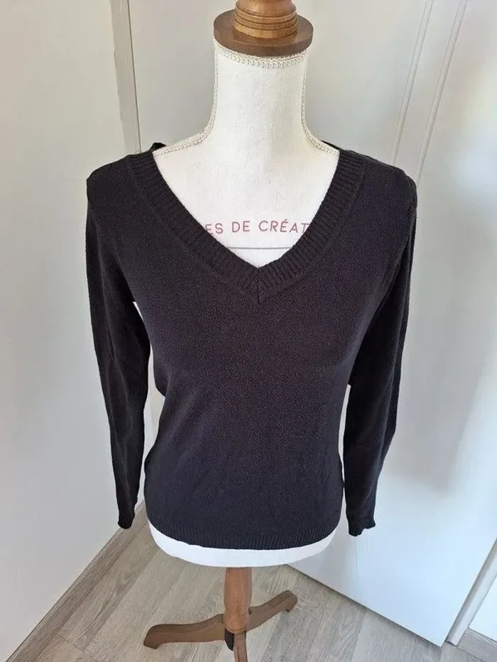 pull col V noir