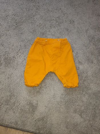 Pantalon moutardes 3 mois